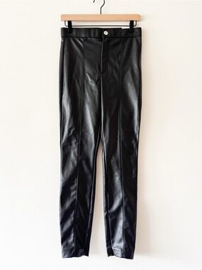 Zara Women’s Black Faux Leather Pants Size Medium